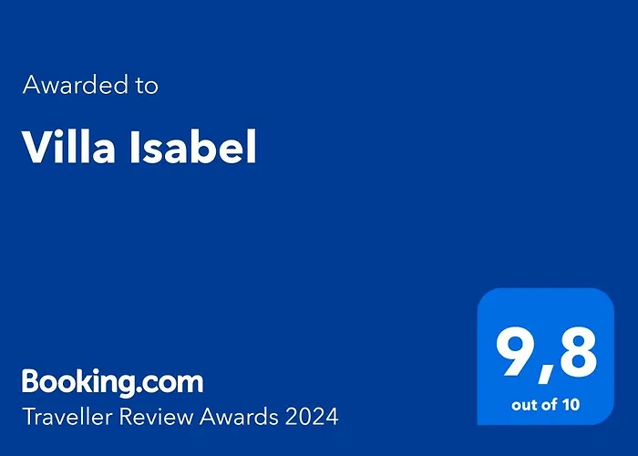 Isabel Villa *